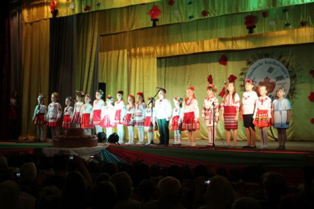 Молодший ансамбль "Полунички"